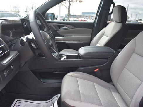 New 2026 Chevrolet Traverse LT w/ LPO, Floor Liner Package image 14