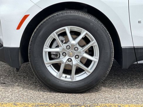 Certified 2023 Chevrolet Equinox LT FWD image 8