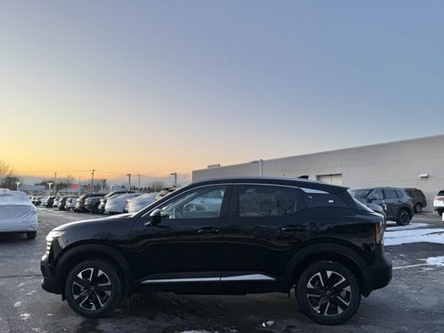 New 2026 Nissan Kicks SV w/ SV Premium Package image 9