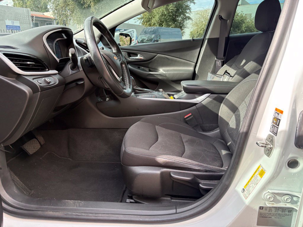Used 2016 Chevrolet Volt LT FWD image 8