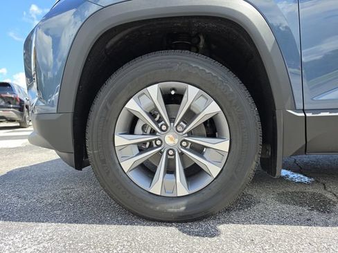 New 2027 Chevrolet Equinox LT FWD image 34