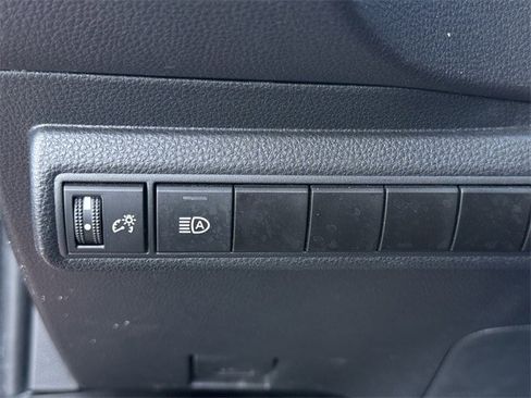 Used 2024 Toyota Corolla LE image 23