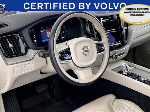 Certified 2023 Volvo XC60 B5 Ultimate w/ Climate Package image 18