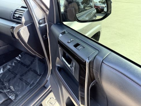 Used 2022 Toyota 4Runner TRD Off-Road image 51