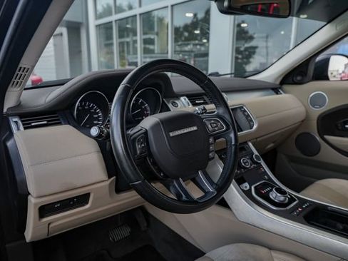 Used 2015 Land Rover Range Rover Evoque Pure image 17