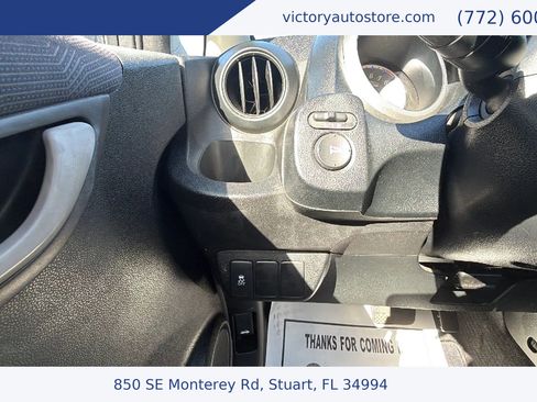 Used 2011 Honda Fit Sport image 14