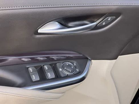 Used 2023 Cadillac XT4 Luxury w/ Cold Weather Package image 30