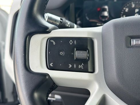 Used 2022 Land Rover Defender 110 S image 29