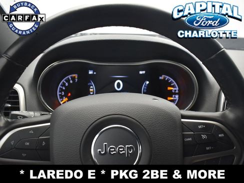 Used 2021 Jeep Grand Cherokee Laredo image 15