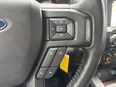 Used 2016 Ford F150 XLT w/ Equipment Group 302A Luxury image 21