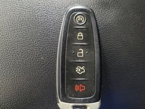 Used 2019 Ford Escape SEL AWD/4WD image 27