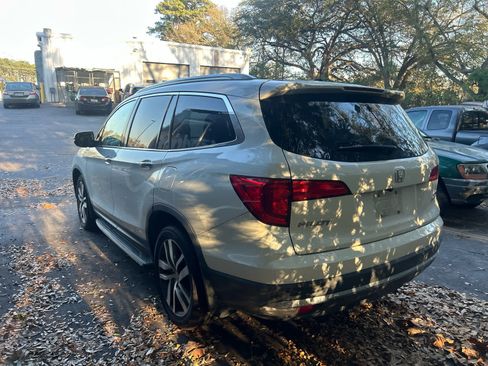 Used 2016 Honda Pilot Touring image 7