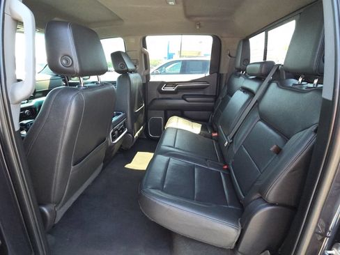 Used 2022 GMC Sierra 1500 SLT w/ SLT Convenience Package AWD/4WD image 30