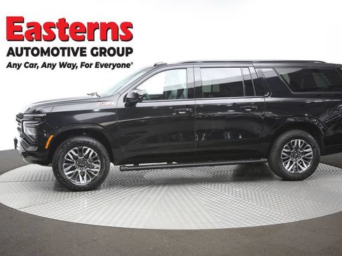 Used 2025 Chevrolet Suburban Z71 AWD/4WD image 62