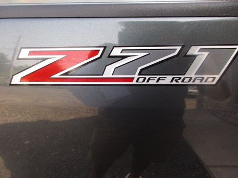 Used 2015 Chevrolet Colorado Z71 AWD/4WD image 8