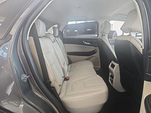 Used 2023 Ford Edge Titanium image 35