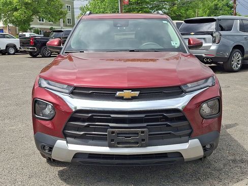 Used 2023 Chevrolet TrailBlazer LT w/ Convenience Package AWD/4WD image 2