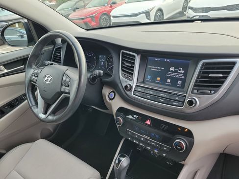Used 2018 Hyundai Tucson Sport image 8