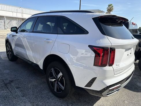 Used 2023 Kia Sorento S w/ Panoramic Sunroof Package FWD image 7