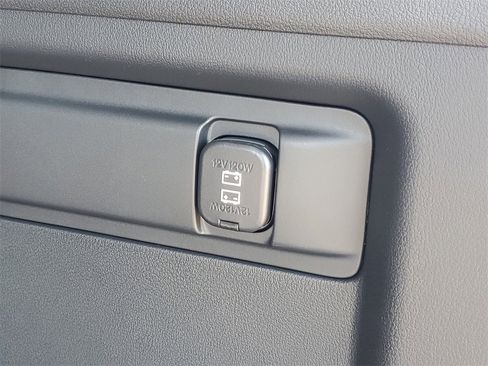 New 2025 MAZDA CX-70 Plug-In Hybrid w/ Premium Pkg image 9