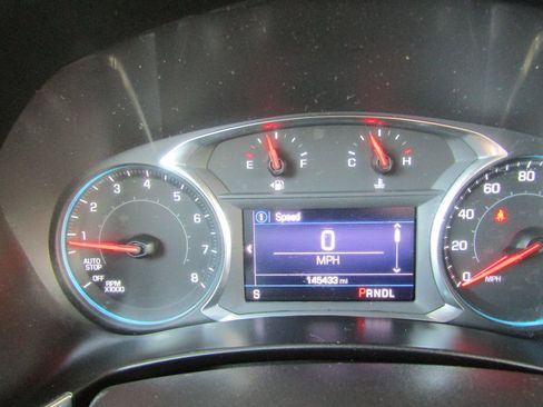 Used 2019 Chevrolet Equinox LT FWD image 14