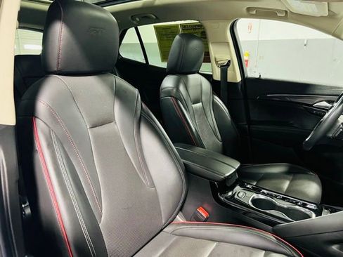 Used 2023 Buick Envision Essence w/ Sport Touring Package FWD image 33
