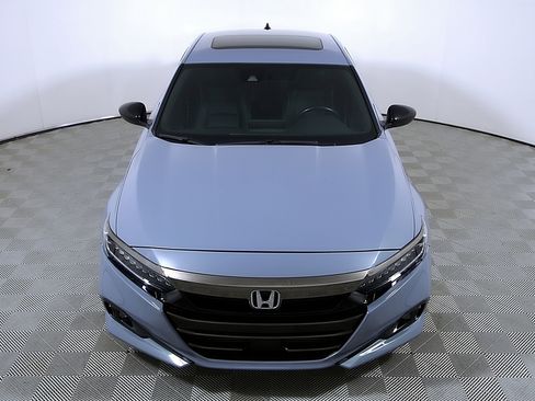 Used 2022 Honda Accord Sport image 4