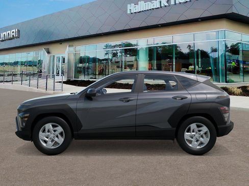 New 2026 Hyundai Kona SE image 3