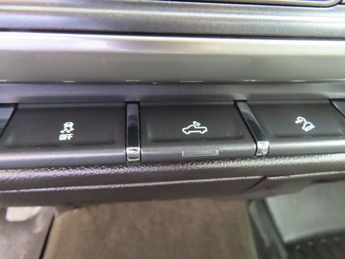 Used 2016 Chevrolet Silverado 1500 LT w/ LT Convenience Package AWD/4WD image 32