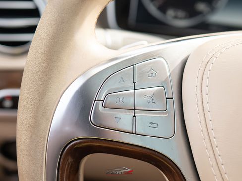 Used 2017 Mercedes-Benz S 550 4MATIC Sedan image 24