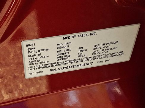 Used 2021 Tesla Model Y Long Range image 25