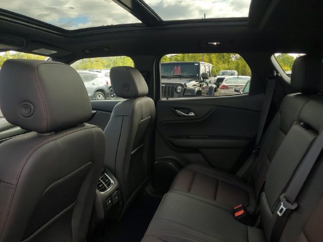 Certified 2025 Chevrolet Blazer RS w/ Driver Confidence II Package AWD/4WD image 10