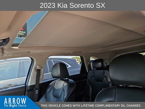 Used 2023 Kia Sorento SX AWD/4WD image 22