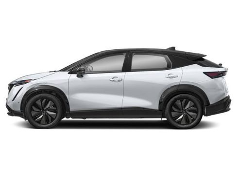 Used 2024 Nissan Ariya AWD image 6