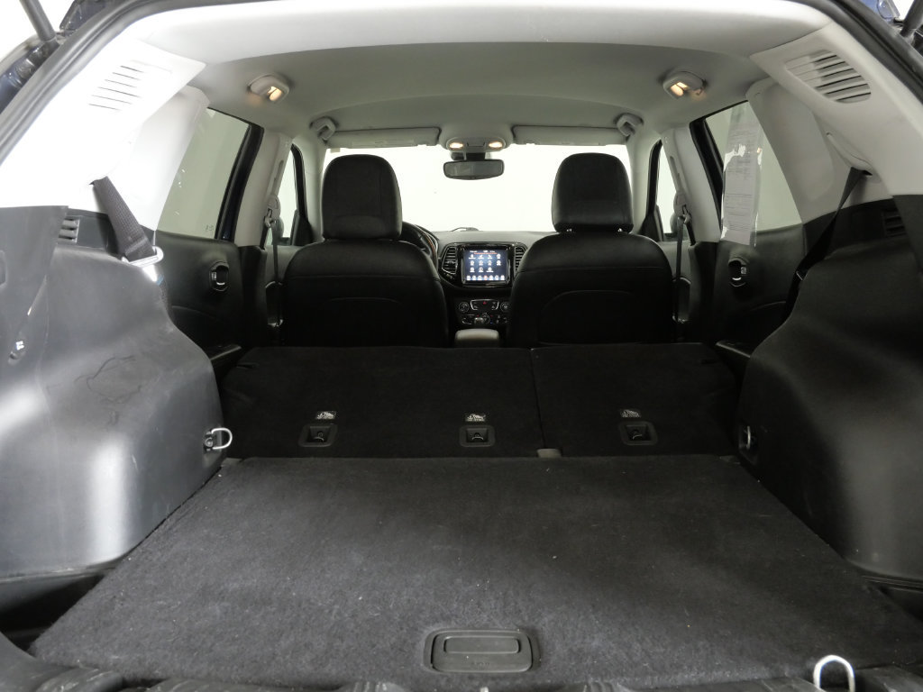Used 2021 Jeep Compass Limited AWD/4WD image 27