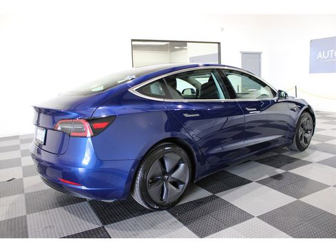 Used 2019 Tesla Model 3 Standard Range Plus image 6