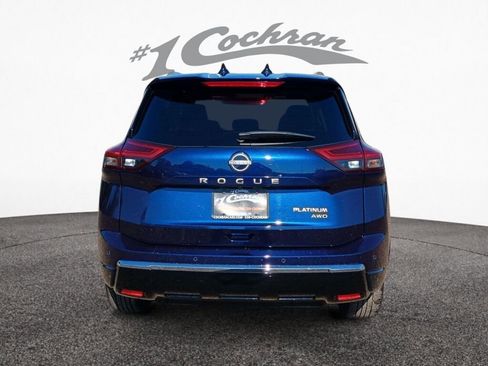Used 2025 Nissan Rogue Platinum w/ Tech Package image 6