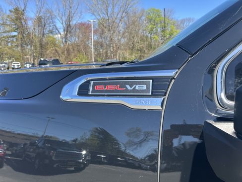 Certified 2022 GMC Sierra 2500 SLT w/ SLT Convenience Package AWD/4WD image 10