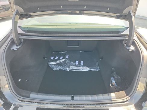 New 2026 BMW 740i xDrive AWD/4WD image 9