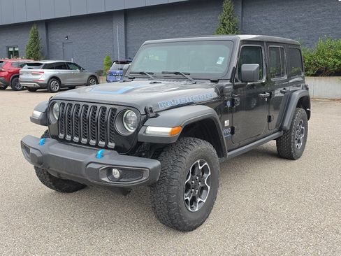 Used 2023 Jeep Wrangler Unlimited Rubicon 4xe w/ Cold Weather Group AWD/4WD image 3