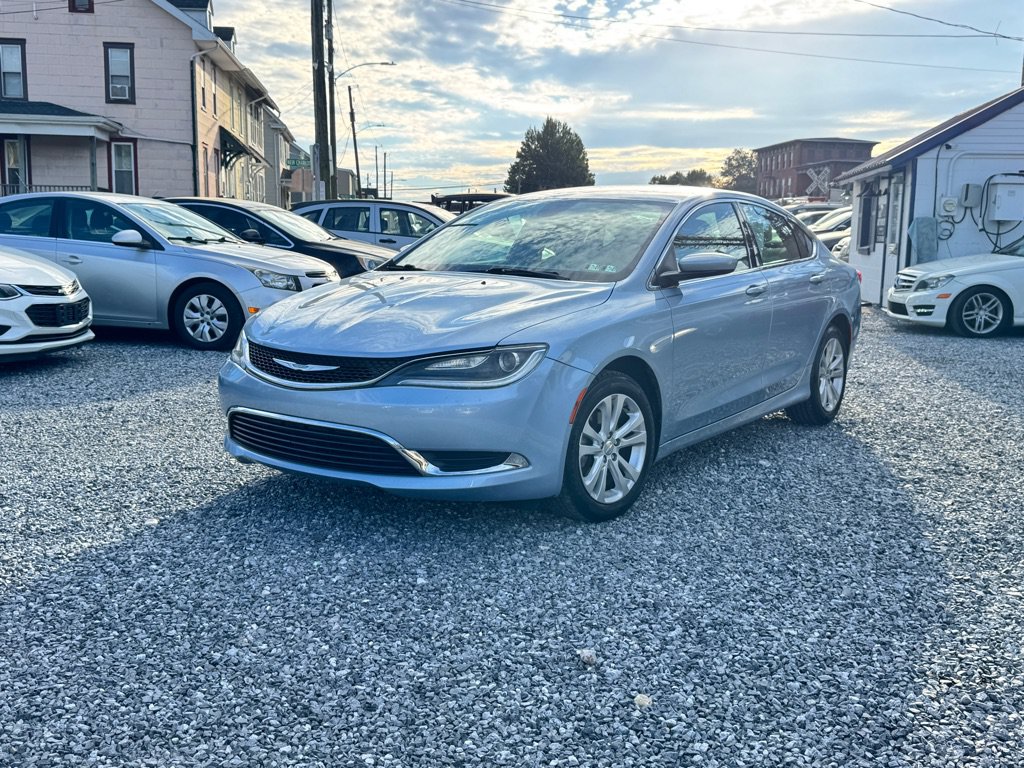 Used 2015 Chrysler 200 Limited FWD image 1