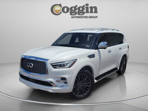 Used 2024 INFINITI QX80 Sensory w/ Cargo Package AWD/4WD image 3