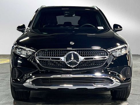 Used 2025 Mercedes-Benz GLC 300 4MATIC image 8
