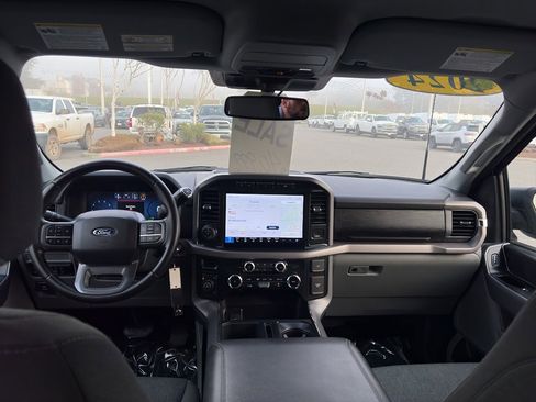 Used 2024 Ford F150 XLT w/ Mobile Office Package image 18