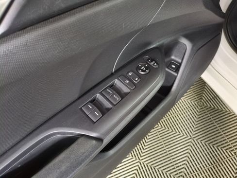 Used 2019 Honda Civic LX image 12