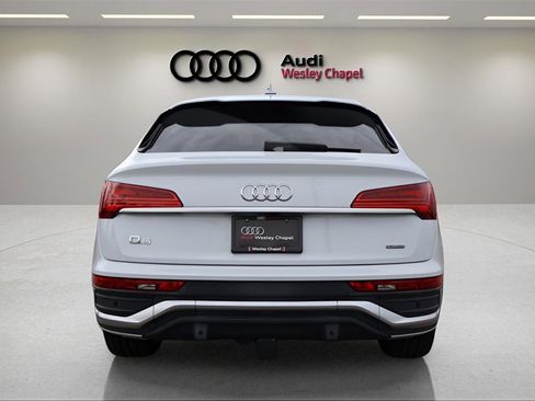 Used 2021 Audi Q5 2.0T Premium Plus w/ Premium Plus Package image 4