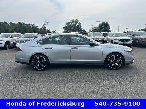 Used 2024 Honda Accord Sport image 7