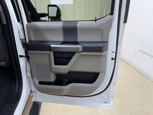 Used 2022 Ford F250 XLT image 11