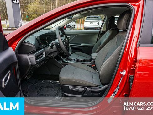 Used 2025 Kia K4 LXS image 19