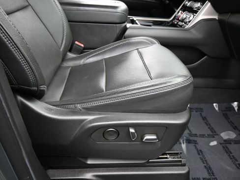 Used 2022 GMC Yukon Denali w/ Denali Premium Package image 55